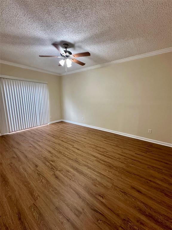 Building Photo - 10730 Briar Forest Dr