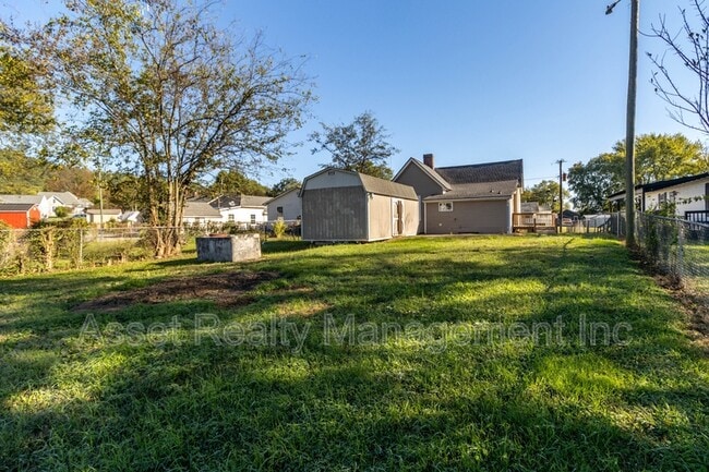 Building Photo - 3023 Rector St