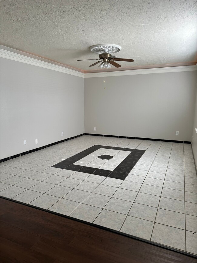 Building Photo - 7305 S Gessner Rd