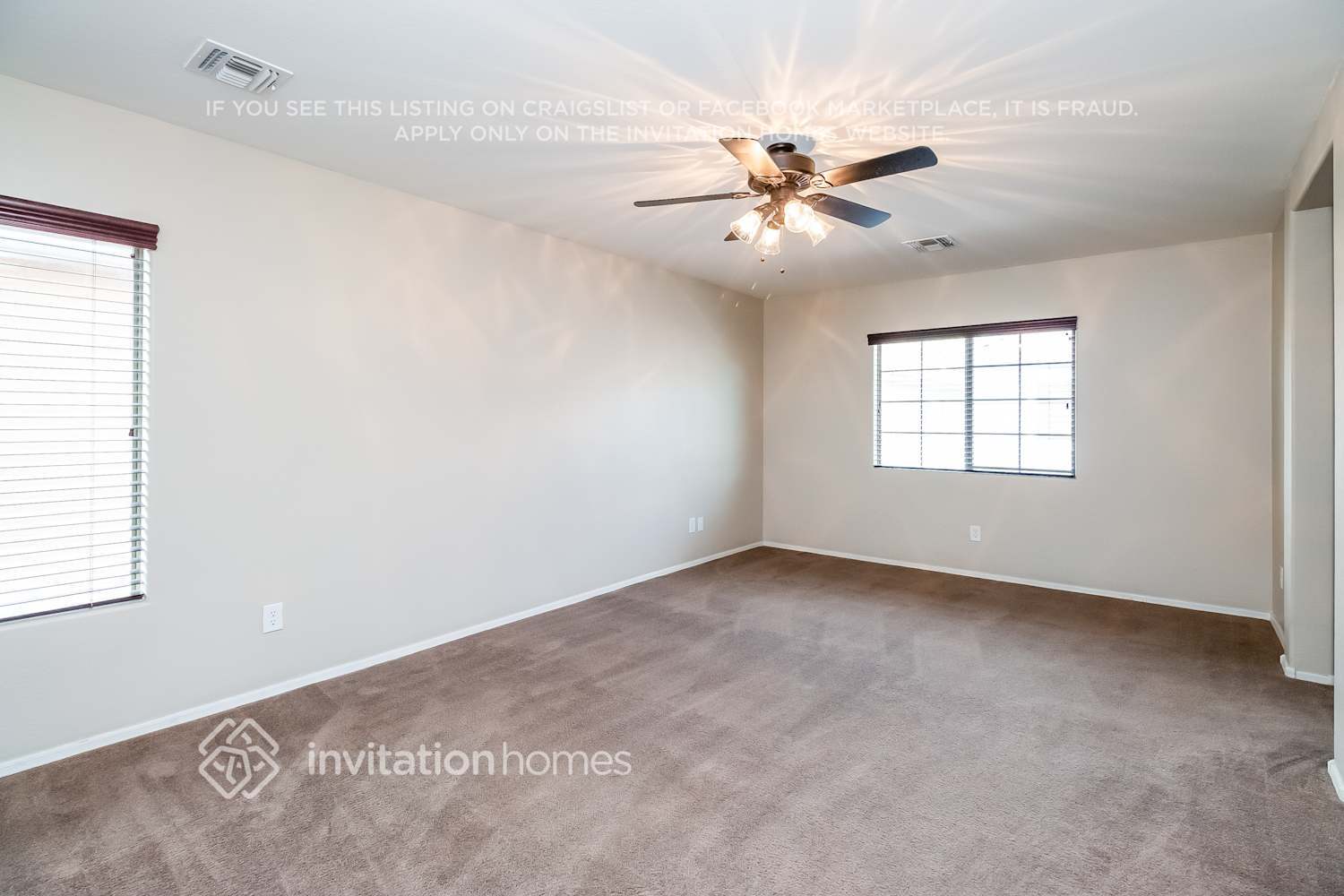 Building Photo - 3926 S Napa Ln