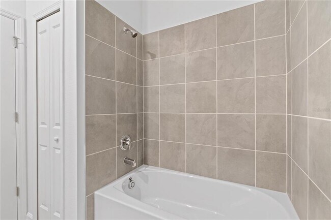 Building Photo - 849 Daring Dr