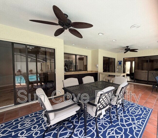 Building Photo - 13550 Avista Dr