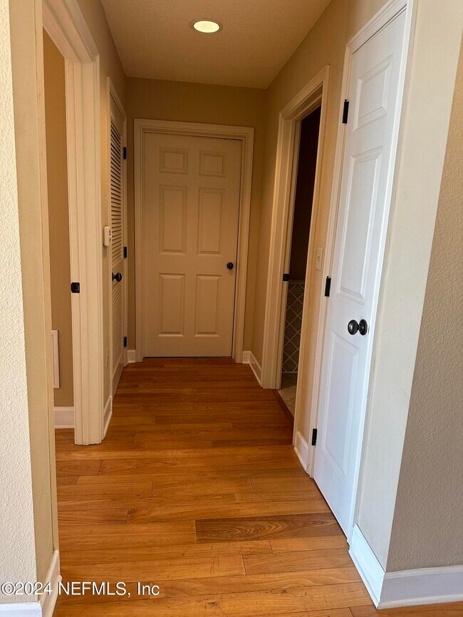 Building Photo - 1478 Riverplace Blvd