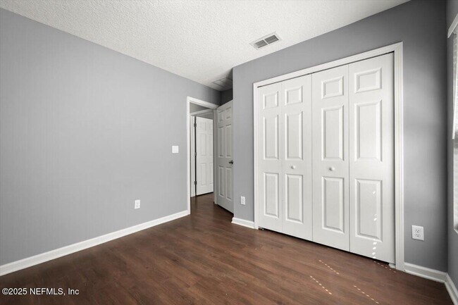 Building Photo - 613 Washington Ln