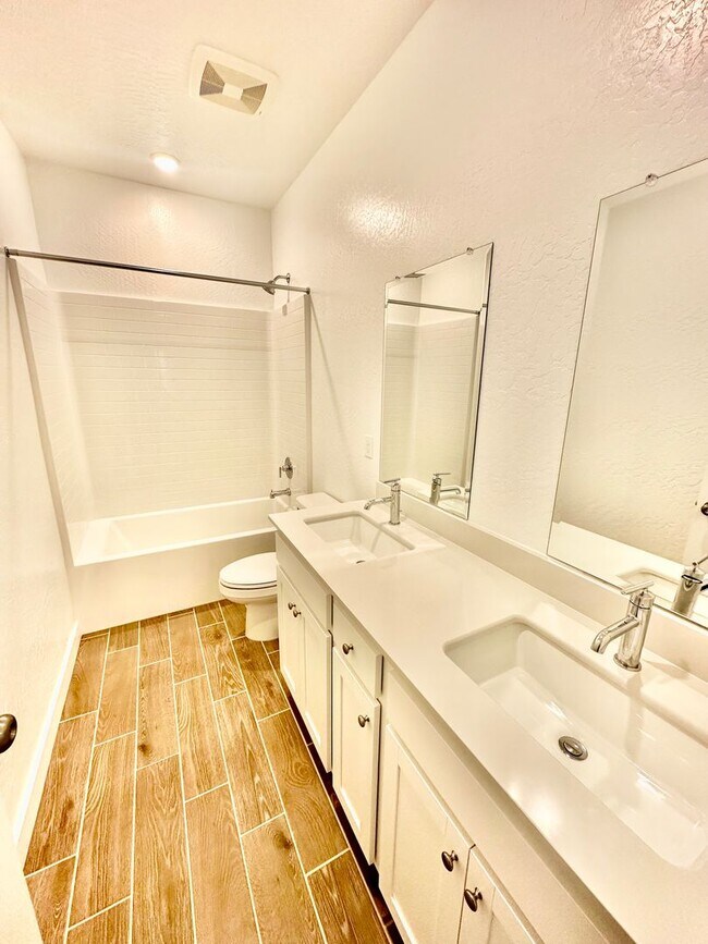 Building Photo - BRAND NEW North Clovis 4/2.5 Lennar
