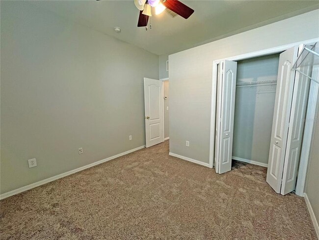 Building Photo - 24925 Vintage Ct