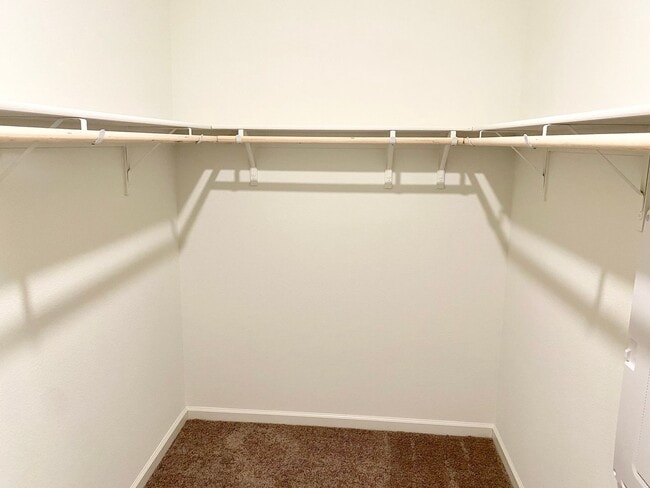 Building Photo - Spacious 4-Bed, 2-Bath Single-Level Home Near Boris Elementary