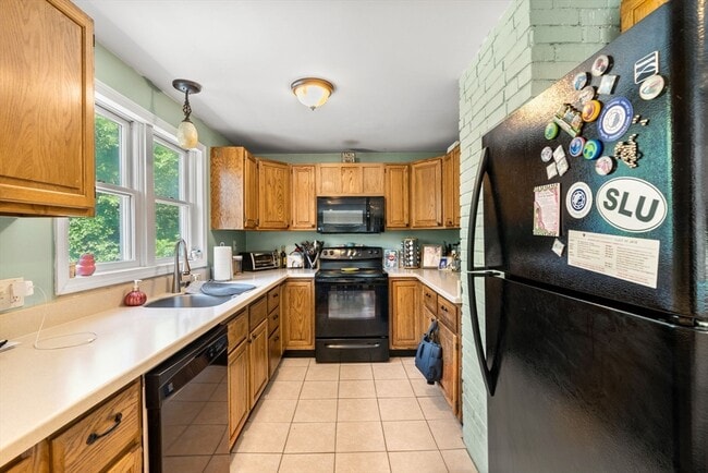 Building Photo - 22 Witham St