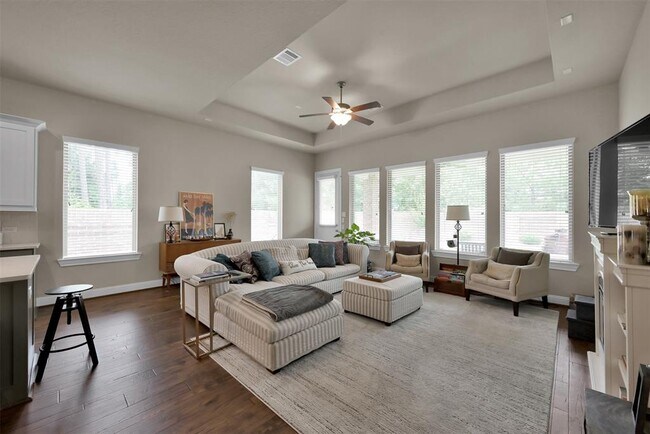 Building Photo - 4205 Grand Oaks Wind
