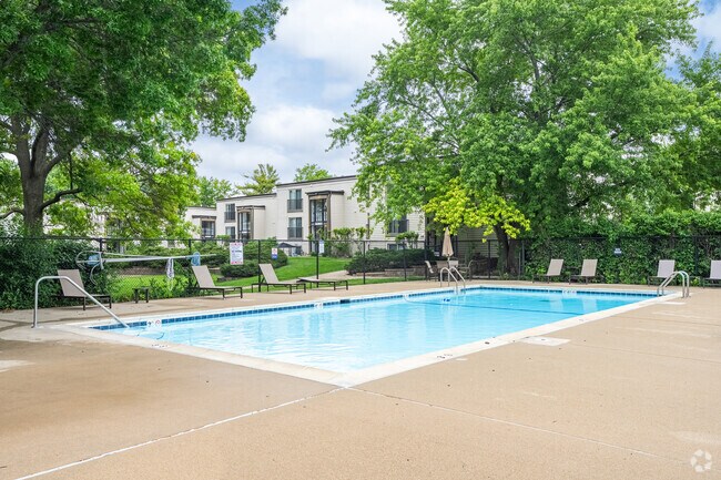 Building Photo - Prairie Pointe Apartments