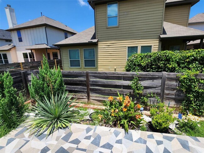 Building Photo - 1400 Little Elm Trail