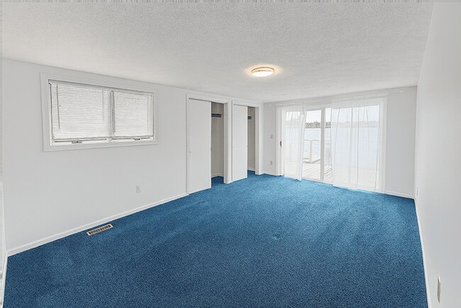 Building Photo - 542 S Woodland Dr