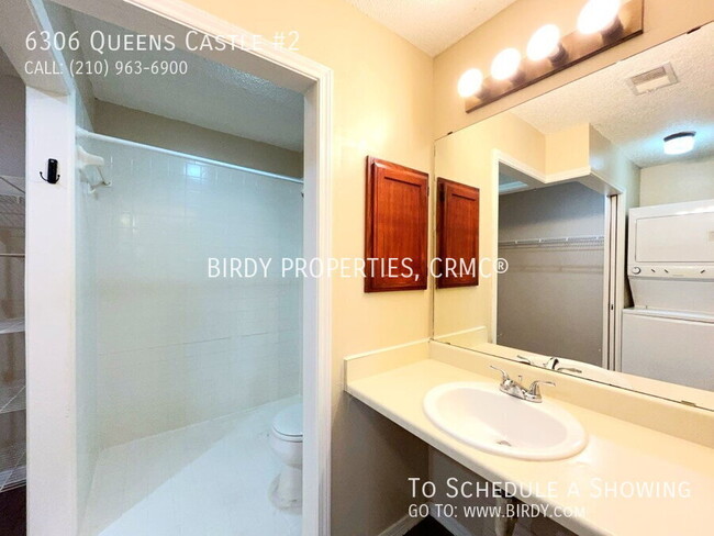 Building Photo - Charming 1-Bedroom Multiplex in San Antoni...