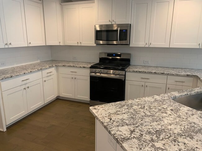 Building Photo - 1960 Armistead Ln