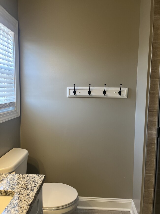 Building Photo - 77 Emanuel Ct