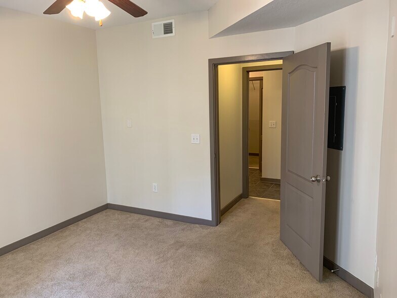 Building Photo - 390 17th St NW