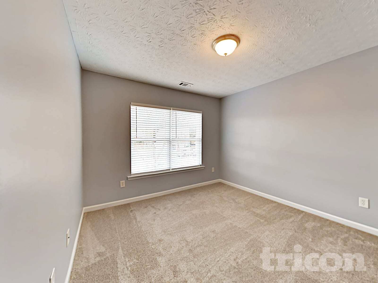 Building Photo - 422 Norton Xing