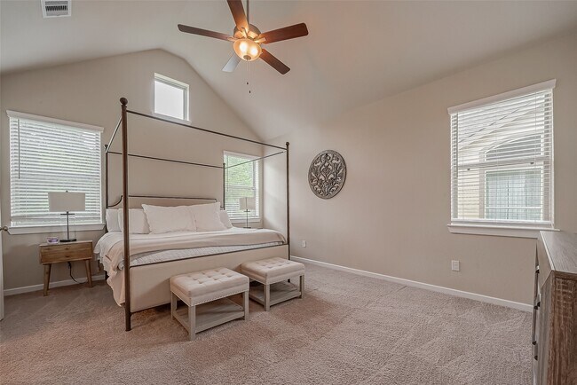 Building Photo - 228 N Spotted Fern Dr