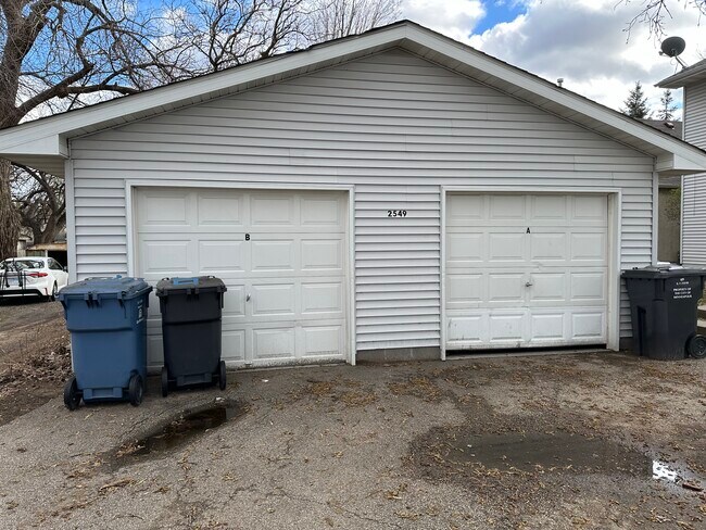 Building Photo - 2549 4th St NE