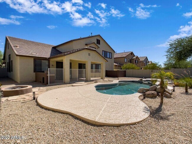 Building Photo - 2406 W Sienna Bouquet Pl