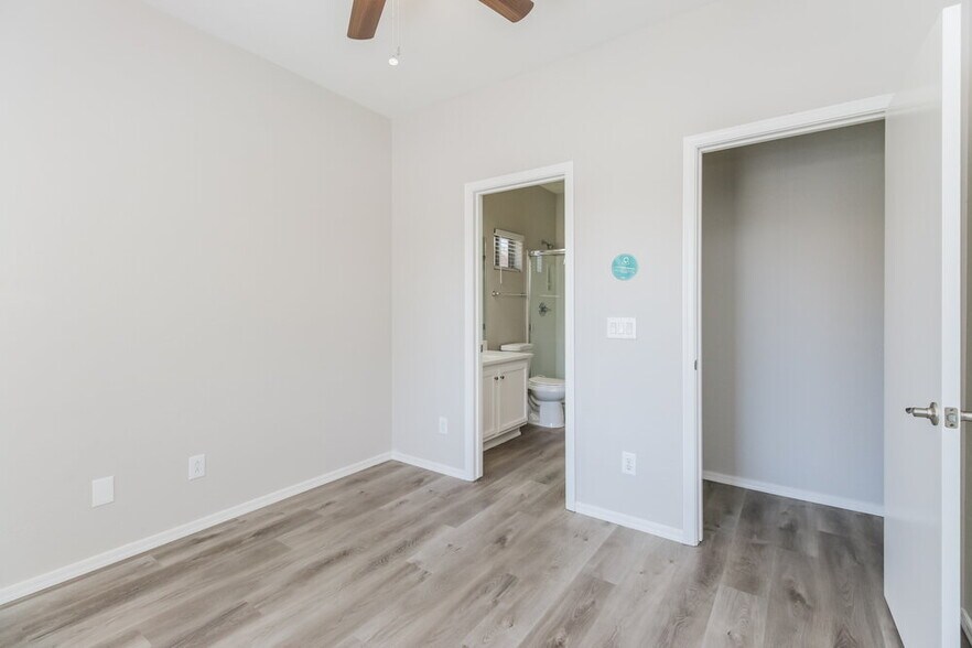 Building Photo - 7660 E Baltimore St