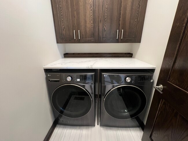 Building Photo - 2652 Century Pine Ln NE