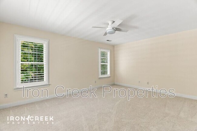 Building Photo - 1672 Olmsted Dr