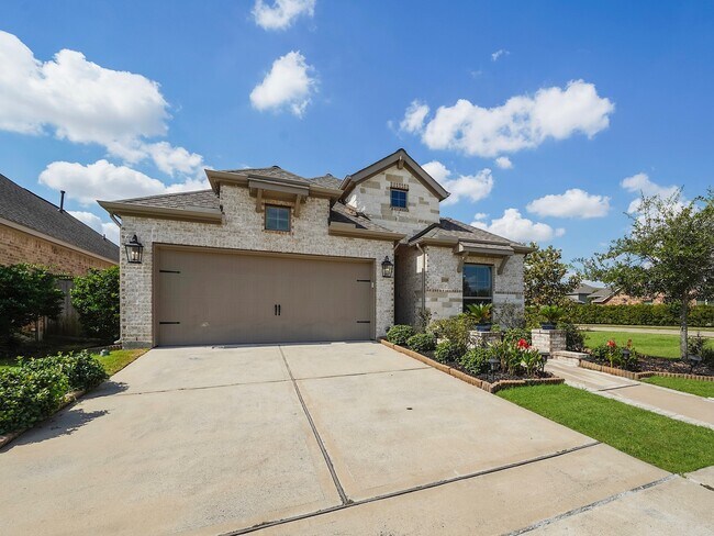 Building Photo - 15039 Montezuma Quail Dr