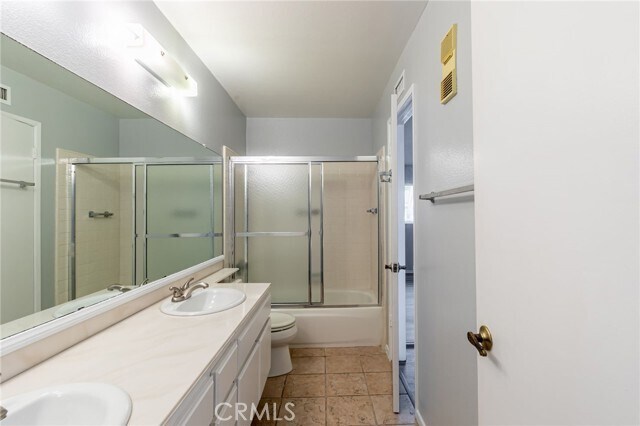 Building Photo - 32 Lone Pine