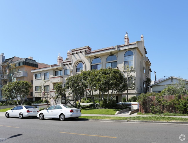 Primary Photo - 3855 Inglewood Blvd