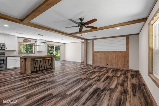 Building Photo - Gorgeous Home For Rent!!