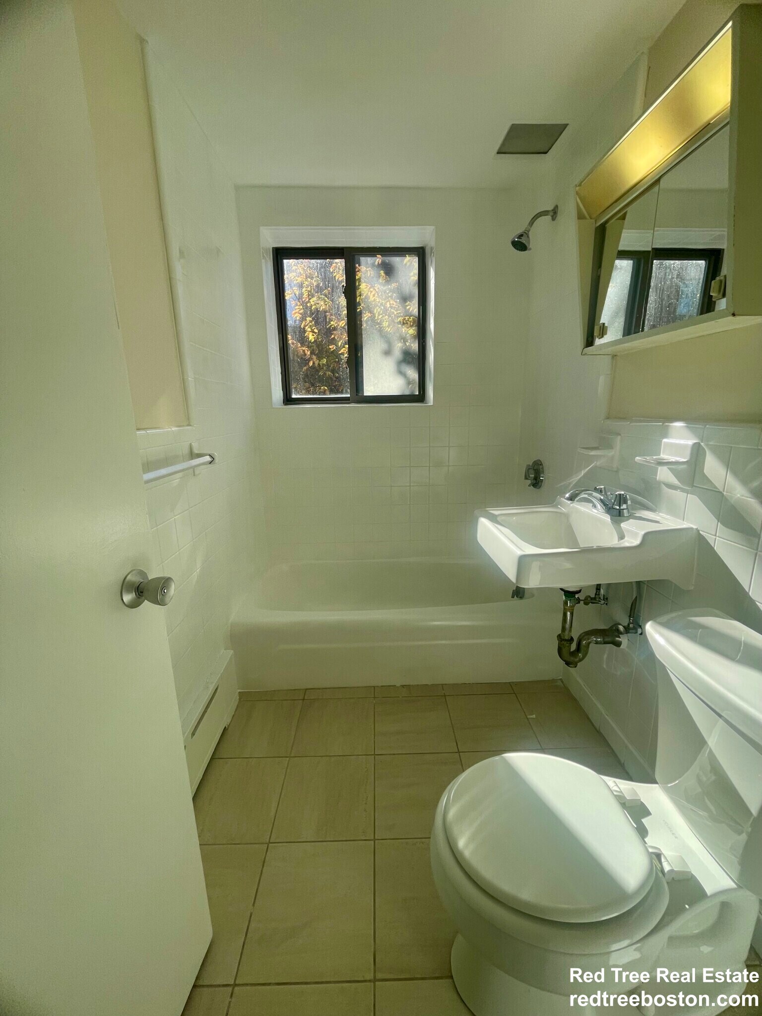 Building Photo - 15 Chester St