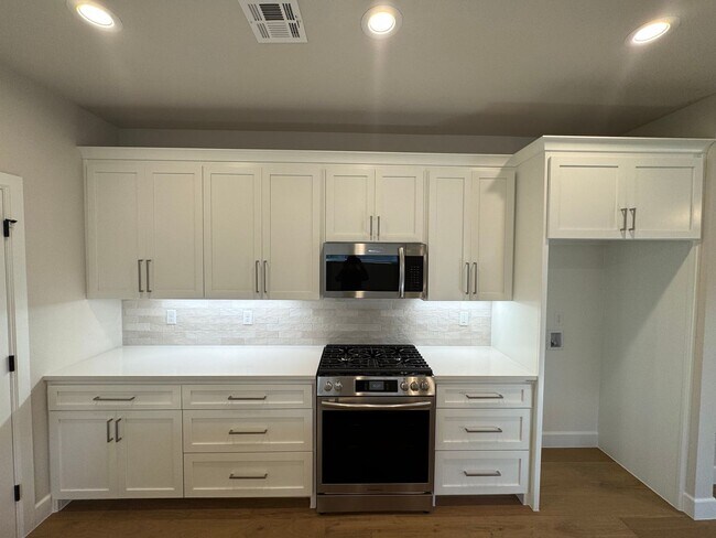 Building Photo - BRAND NEW - 4 bed - 3 bath - 2 car with fenced yard!