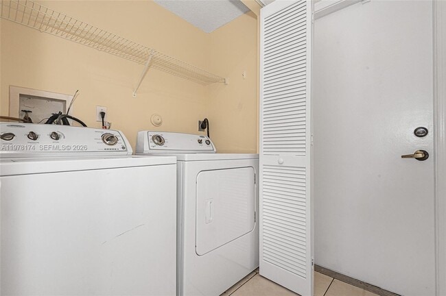 Building Photo - 15853 SW 10th St