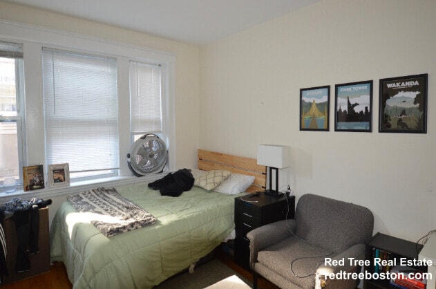 Building Photo - 69 Babcock St