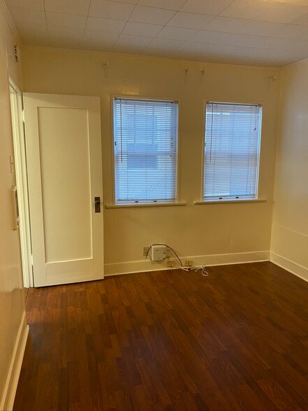 other wall of bedroom - 1236 10th St