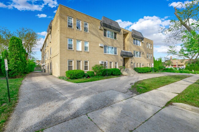 Building Photo - 1328 Webford Ave