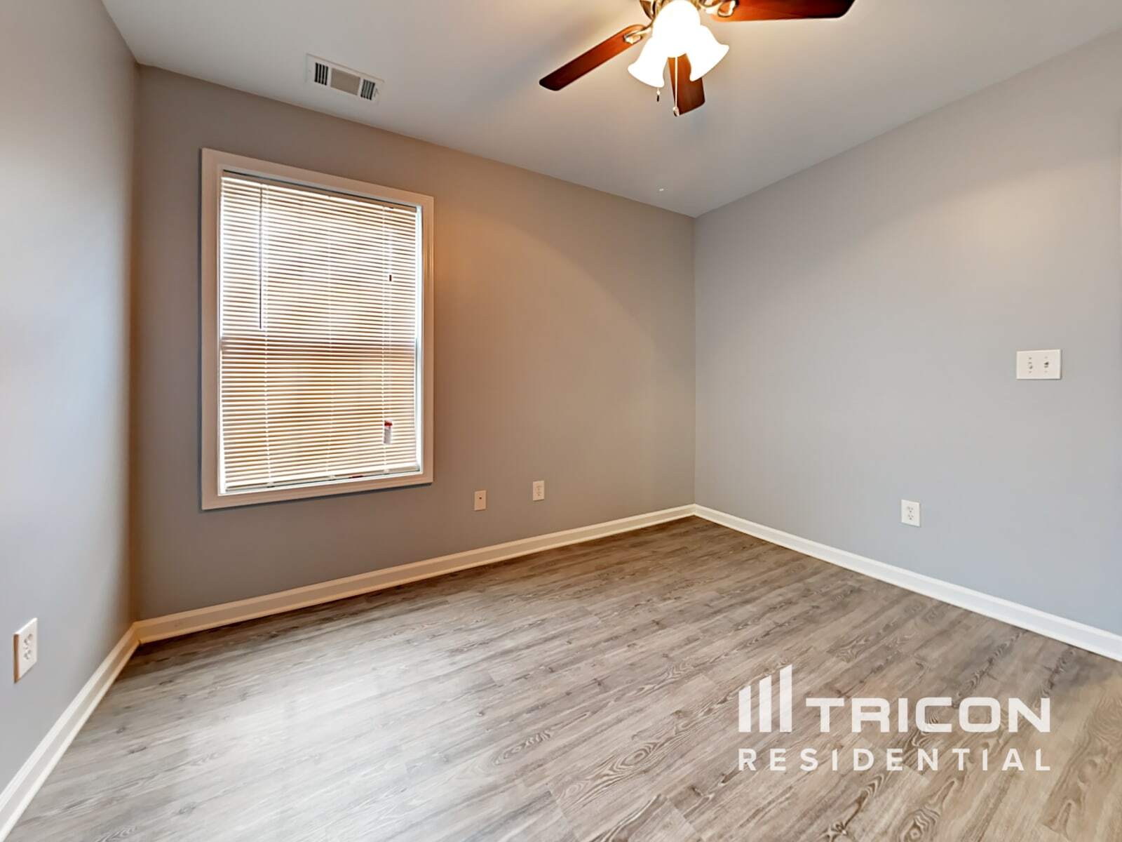 Building Photo - 640 Fairgreen Trail