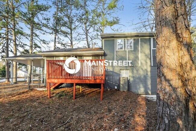 Building Photo - 5 Bedroom Pet-Friendly Home in JONESBORO, ...