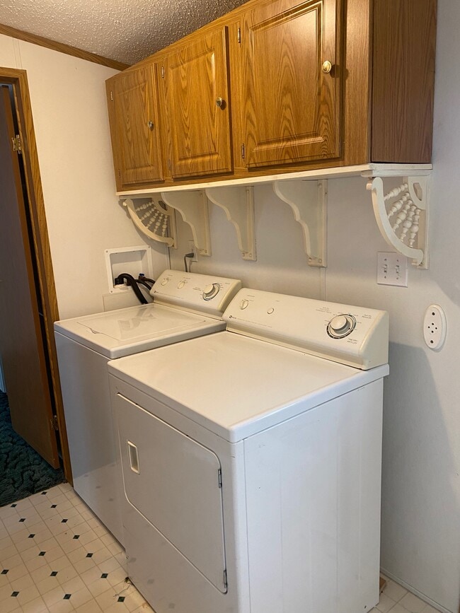 Building Photo - 16135 OH-39