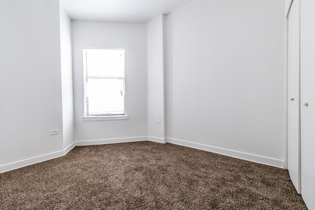 Building Photo - 9001 S Commercial Ave Chicago, IL 60617