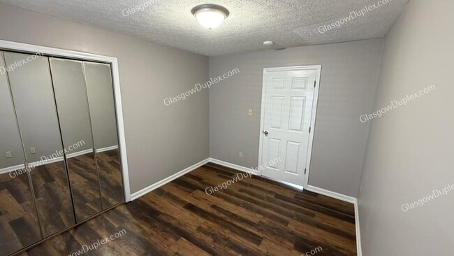 Building Photo - 107 Floral Dr