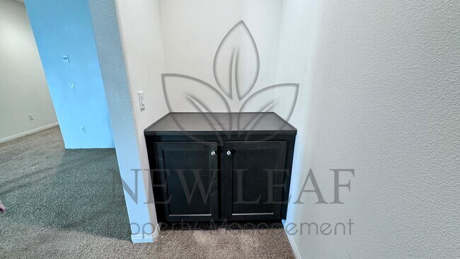 Building Photo - 10674 Appaloosa Ave