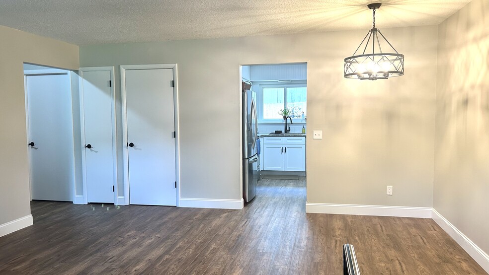 Building Photo - 3406 Gail Dr