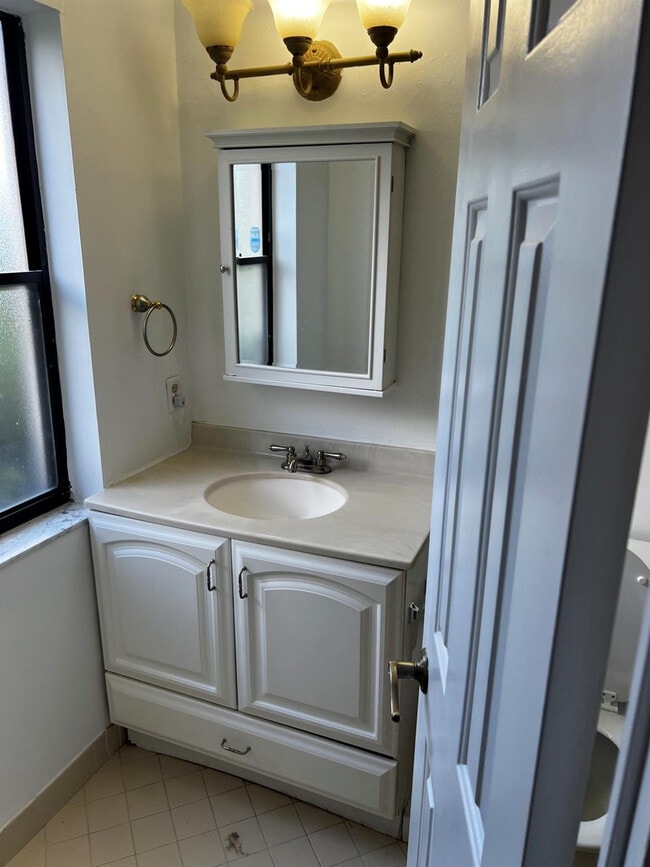 Building Photo - 12449 Guilford Way