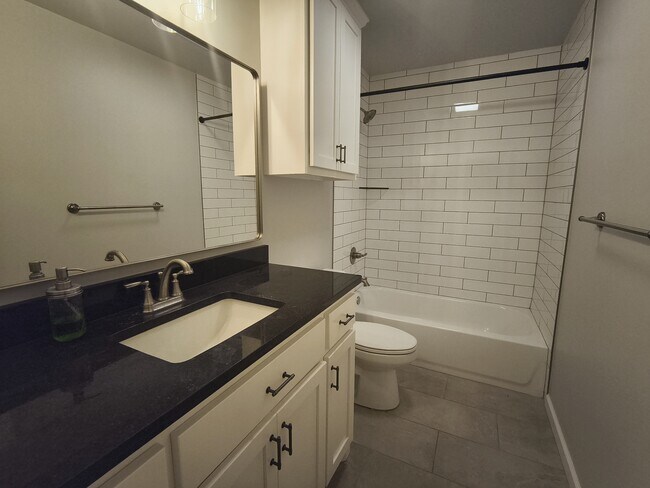 Building Photo - 2832 Wild Rose Ln