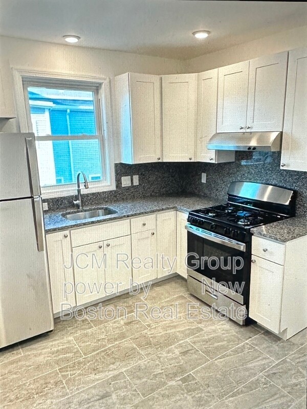 Building Photo - 217-219 Washington Street