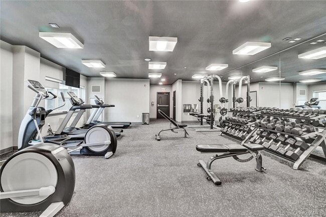 Building Photo - 92 Blauvelt Wy