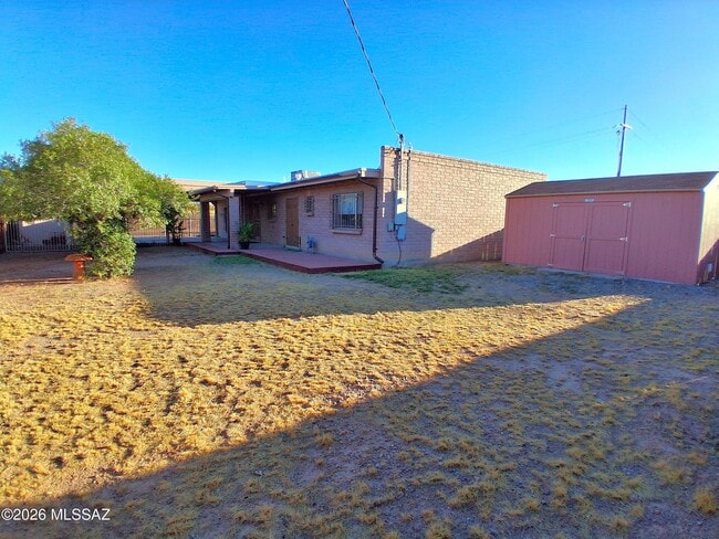 Building Photo - 2650 W Aurora Dr
