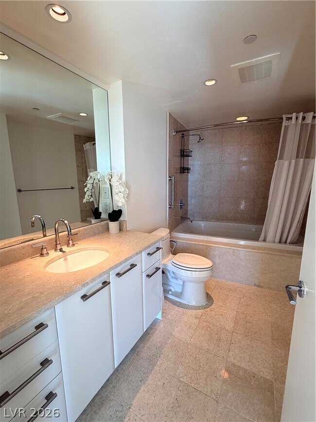 Building Photo - 322 Karen Ave